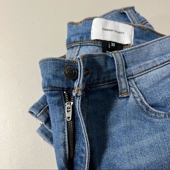 current/elliott The Scooped Ruby Crop Jean - Picture 8 of 11